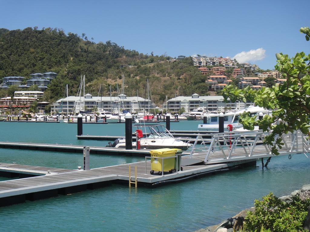 에일리비치 Boathouse Port Of Airlie 아파트 객실 사진